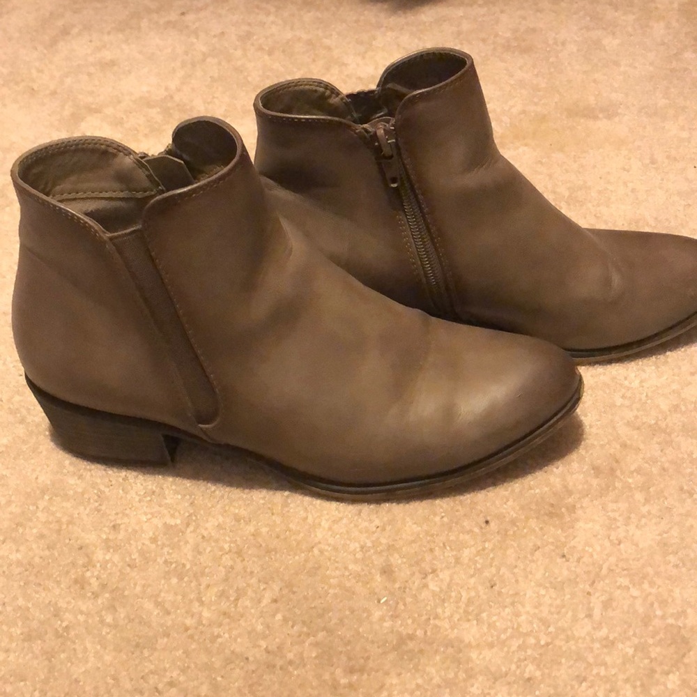 GUC Comfortable Booties sz 8